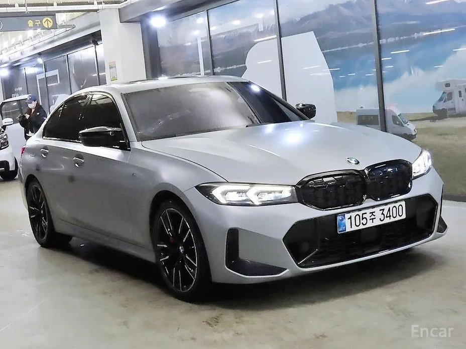 Photo 2 - BMW 3 Series