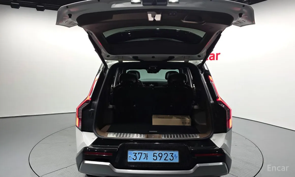 Фото 20 - Kia EV9