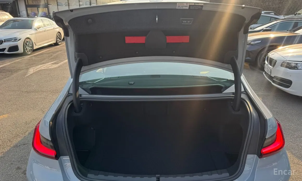 Фото 17 - BMW 3 Series