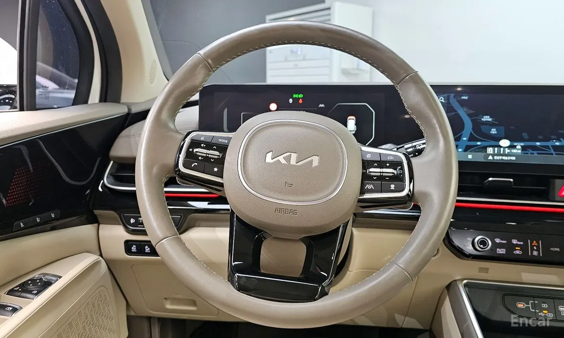 Фото 13 - Kia Carnival