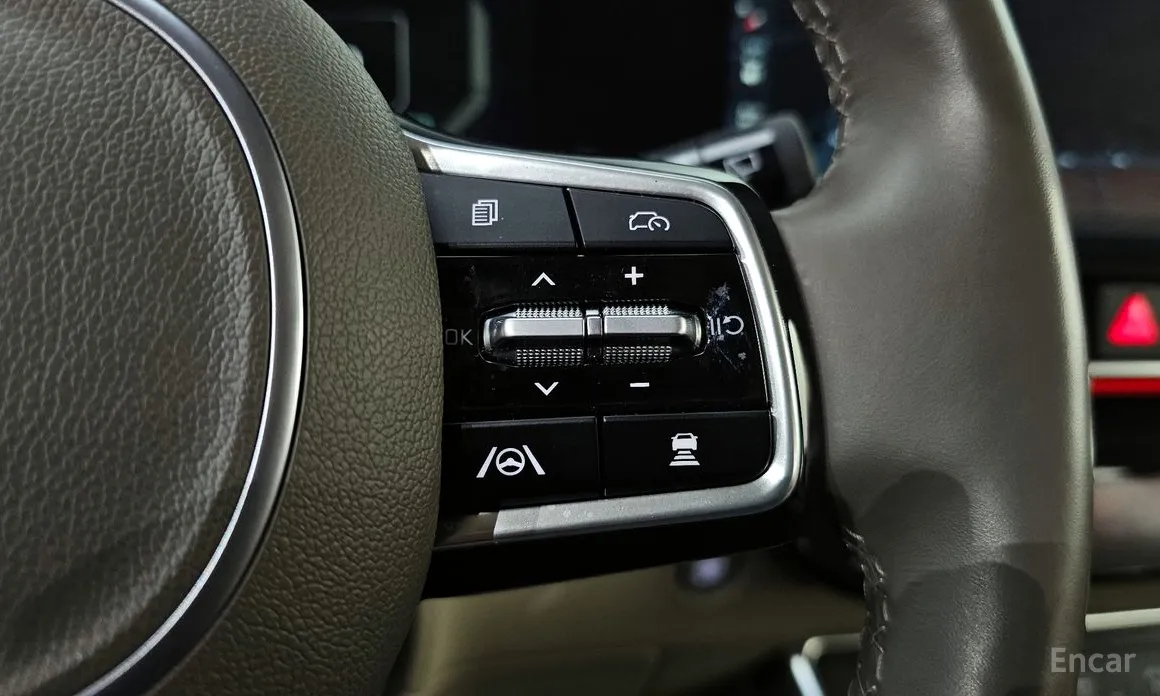 Фото 18 - Kia Carnival