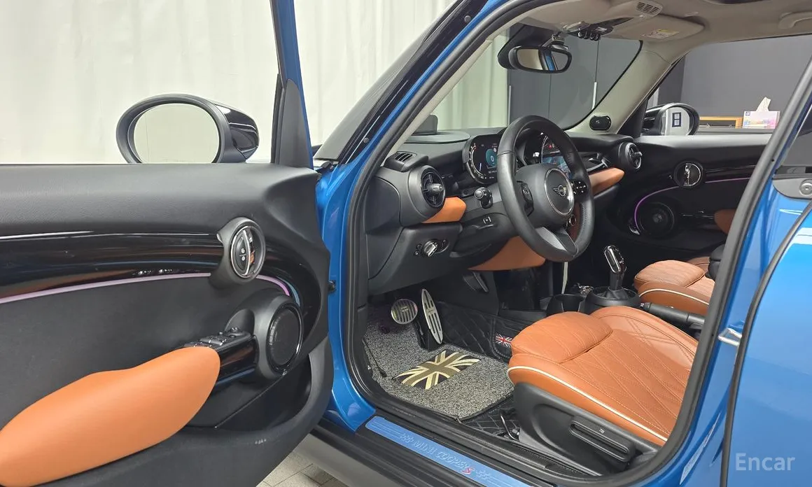 Фото 10 - Mini Cooper