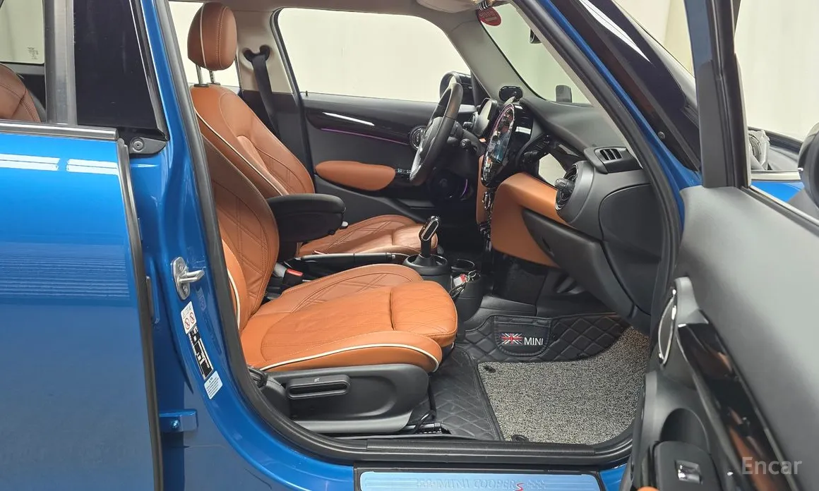 Фото 11 - Mini Cooper