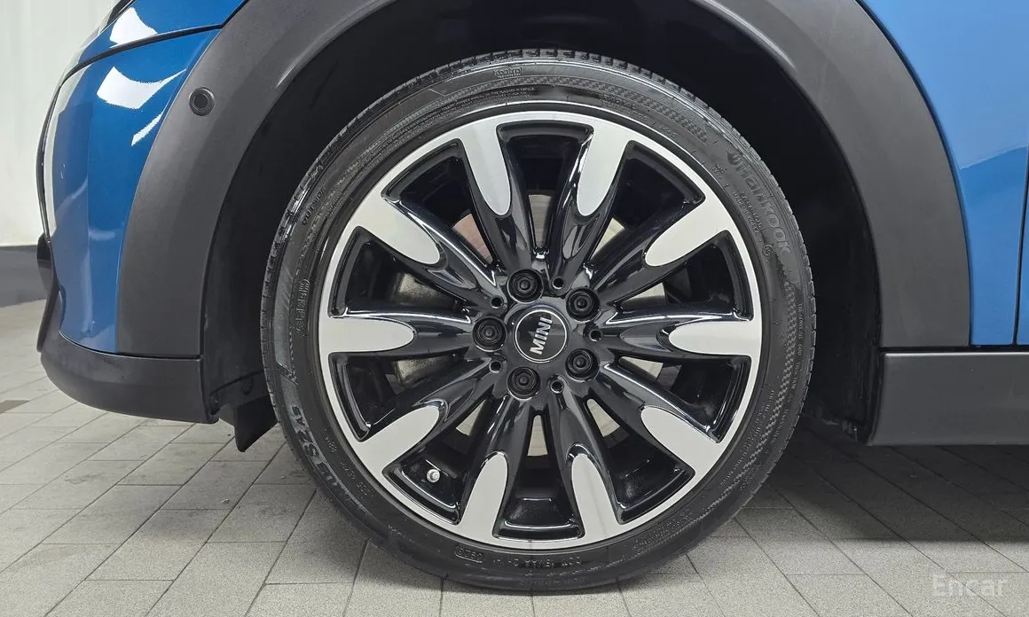 Фото 5 - Mini Cooper