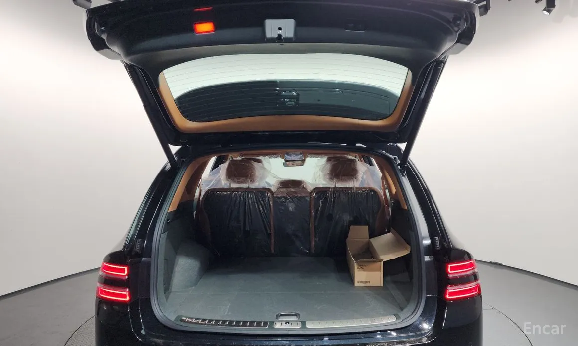 Фото 20 - Genesis GV80