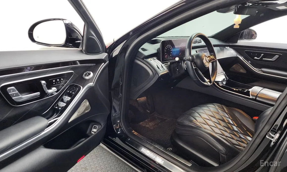 Фото 10 - Mercedes-Benz S-Class