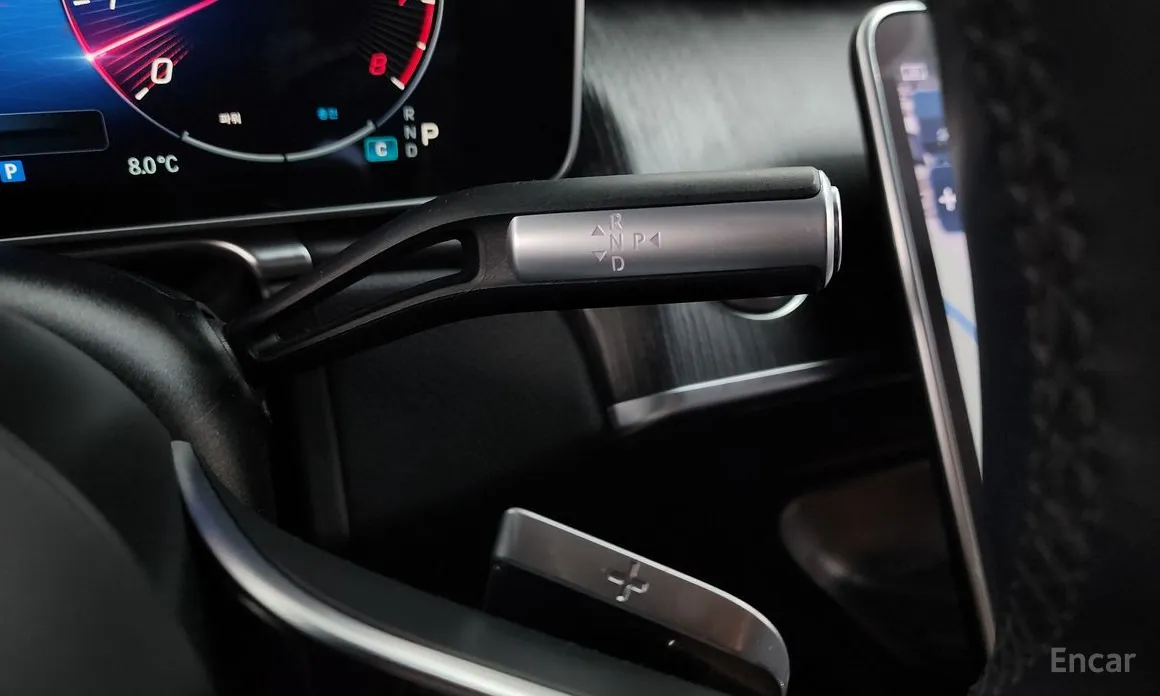 Фото 9 - Mercedes-Benz S-Class