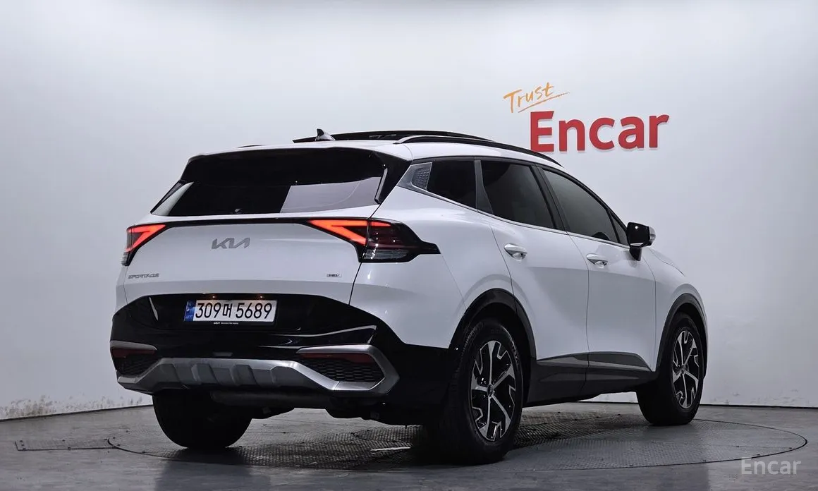 Фото 2 - Kia Sportage