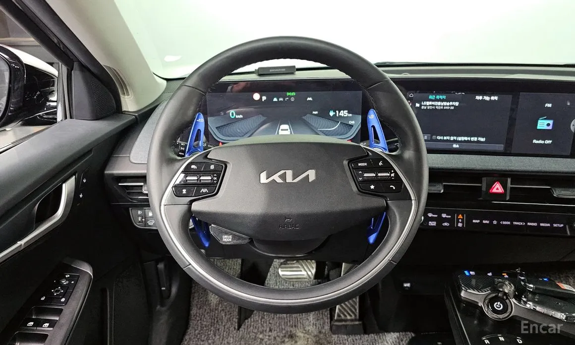 Photo 13 - Kia EV6