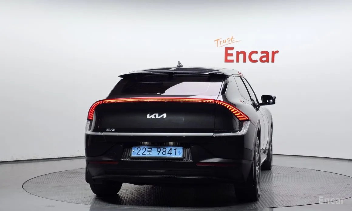 Photo 4 - Kia EV6