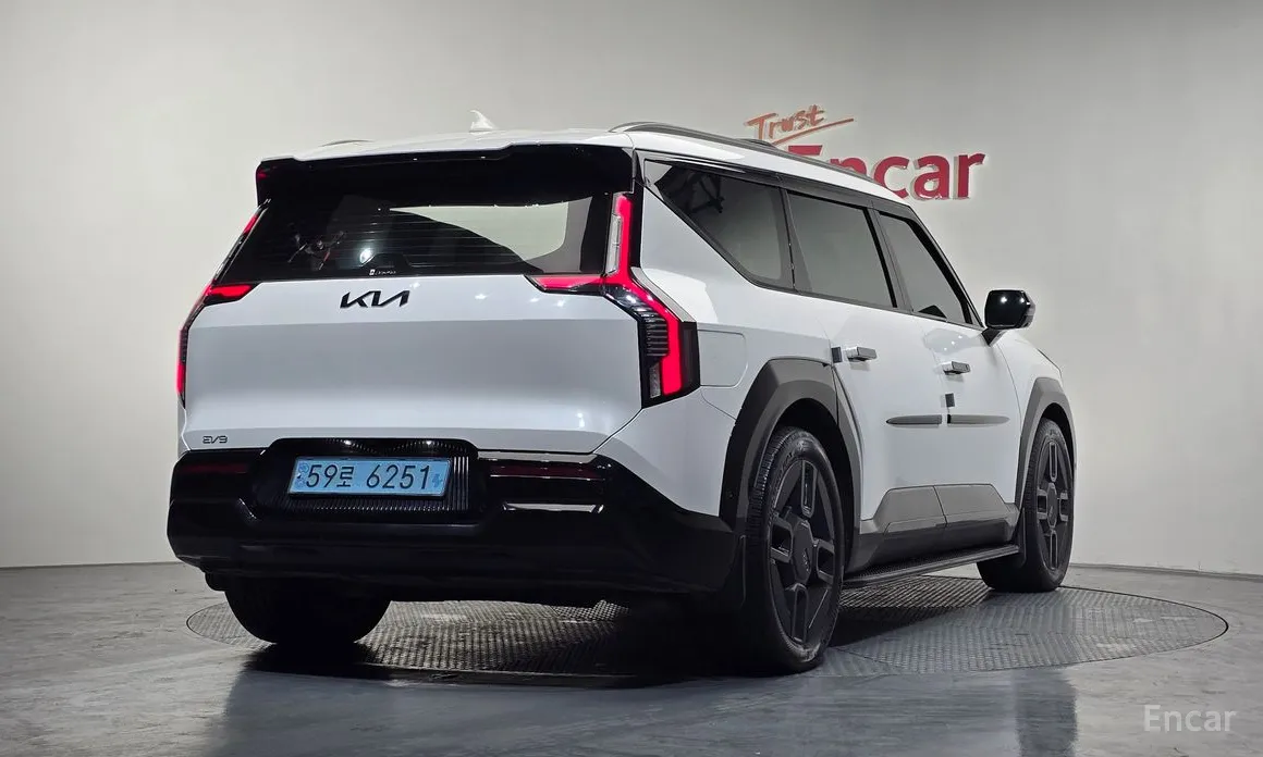 Фото 2 - Kia EV9
