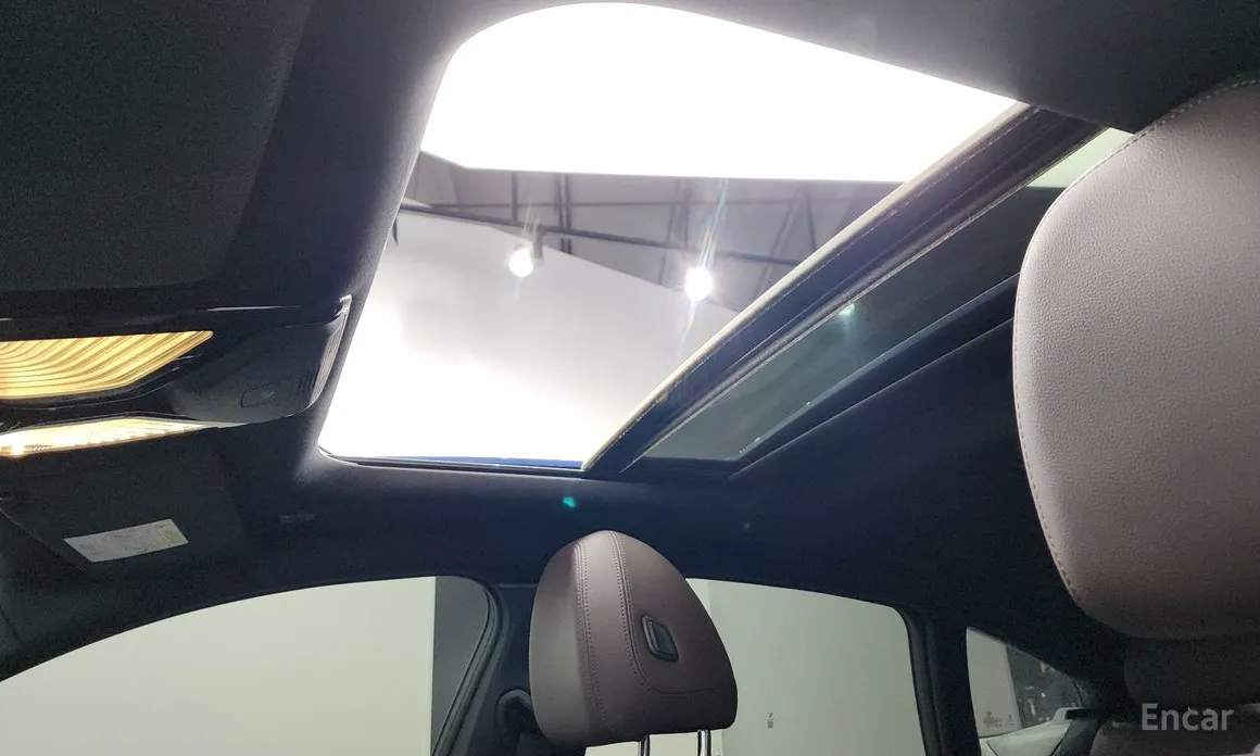 Фото 19 - BMW i4