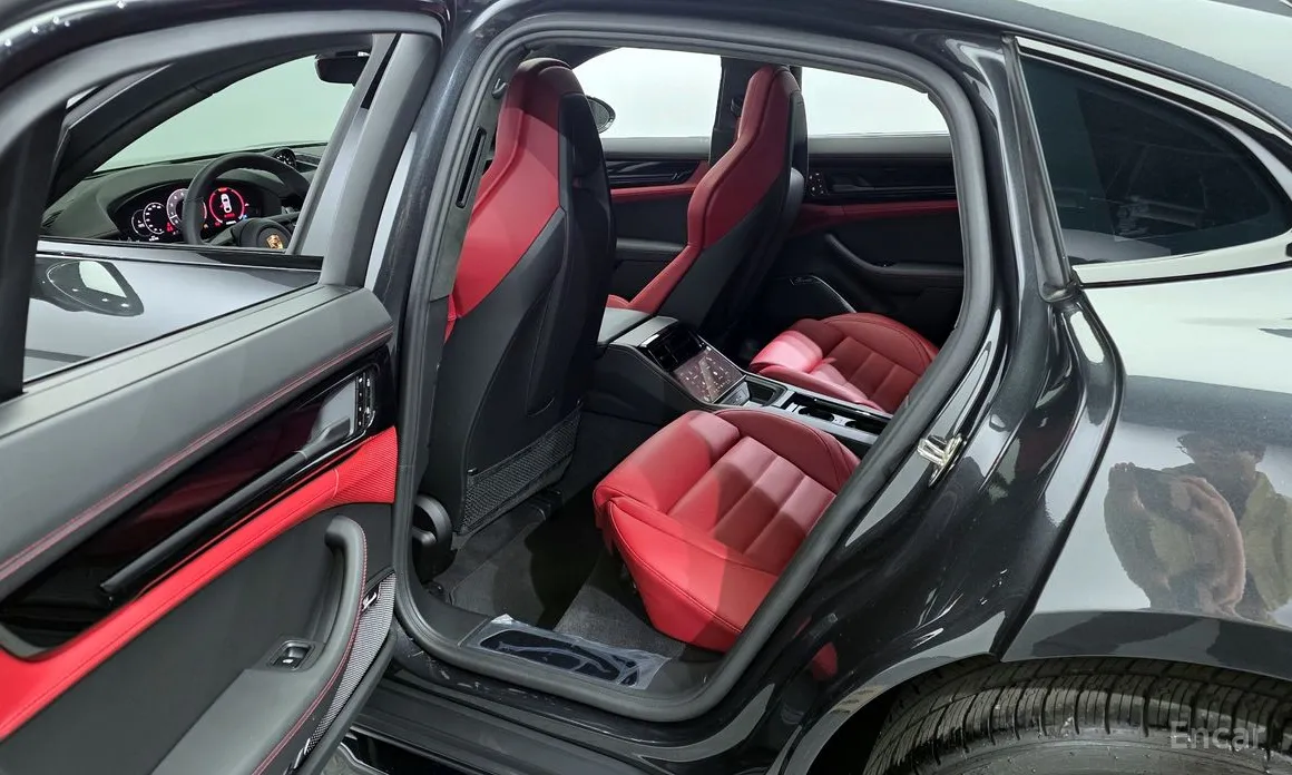 Фото 11 - Porsche Panamera