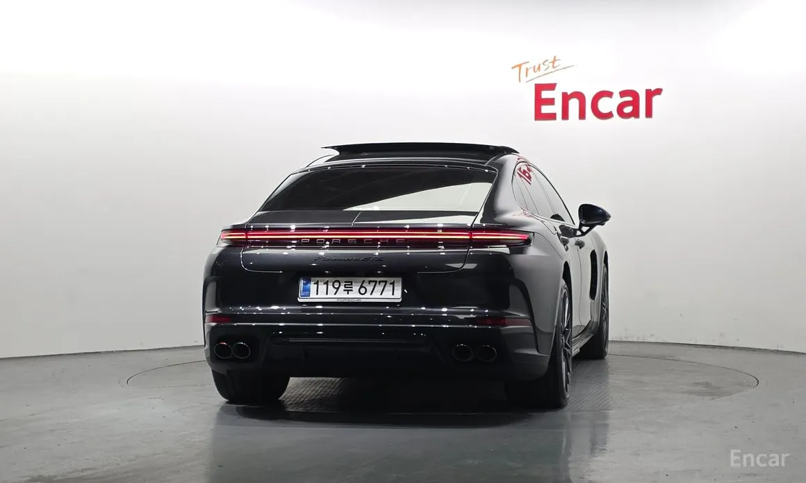 Фото 4 - Porsche Panamera