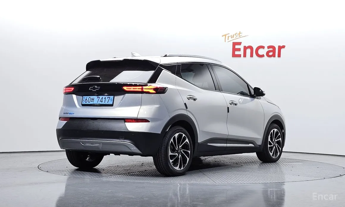 Фото 2 - Chevrolet Bolt EUV