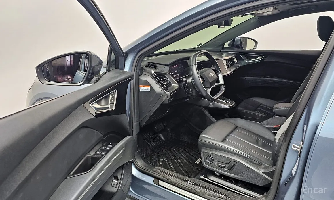 Фото 11 - Audi Q4 e-tron