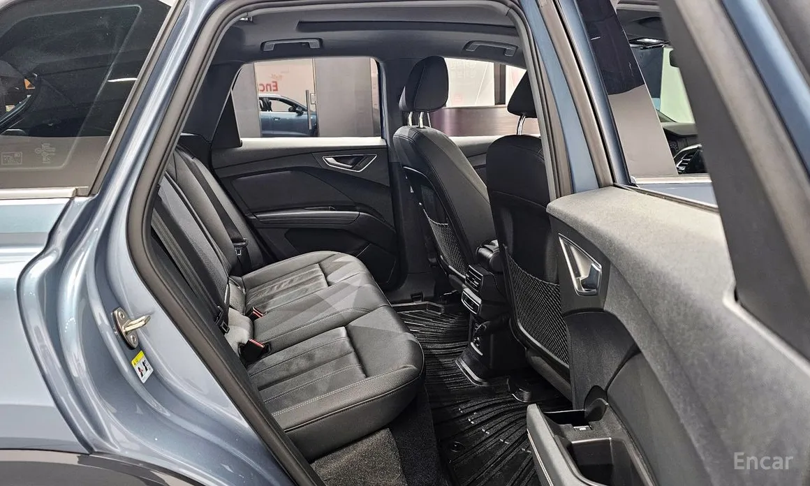 Фото 12 - Audi Q4 e-tron