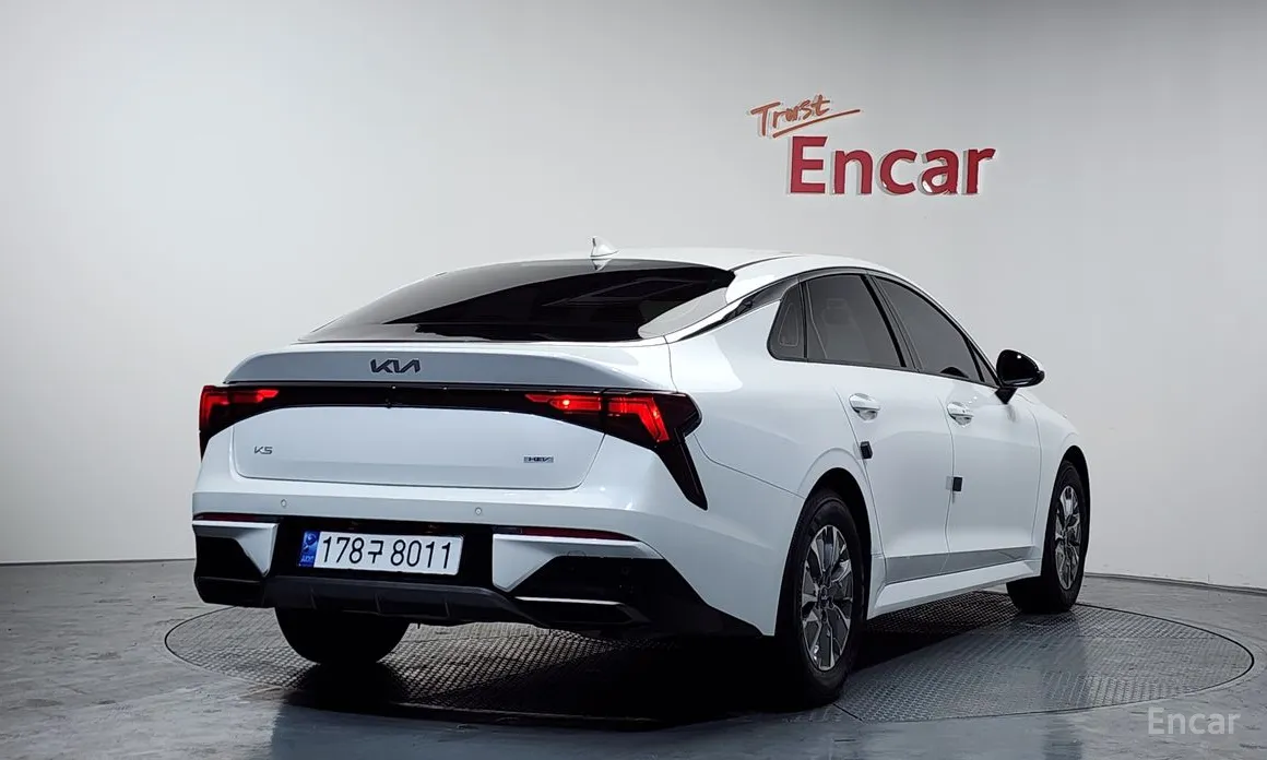 Фото 2 - Kia K5