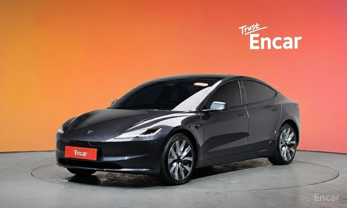 Фото 1 - Tesla Model 3