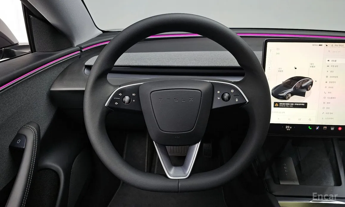 Фото 13 - Tesla Model 3