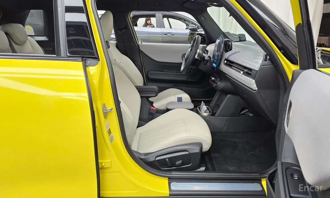 Фото 11 - Mini Cooper