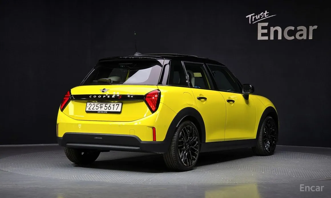 Фото 2 - Mini Cooper