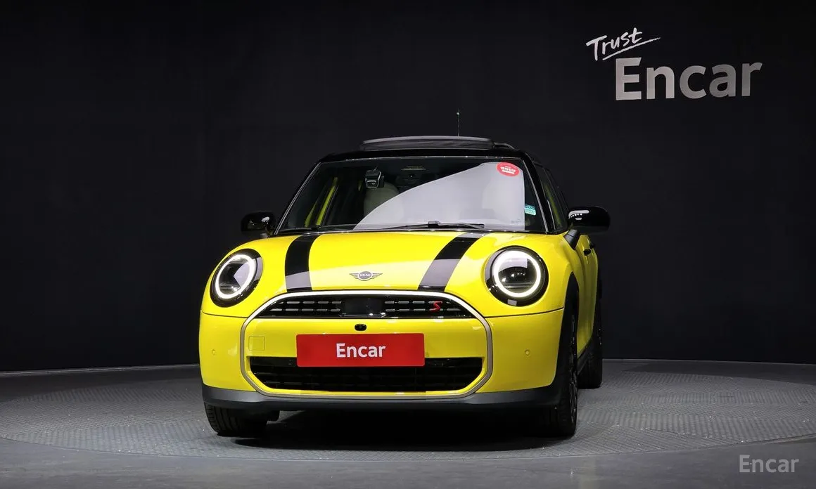 Фото 3 - Mini Cooper