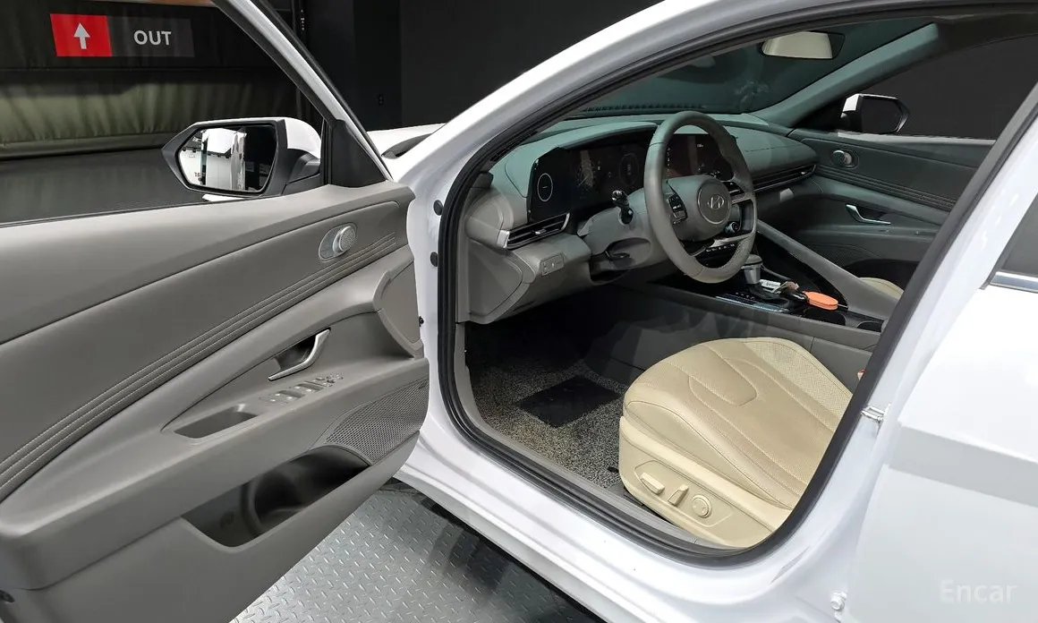 Фото 10 - Hyundai Avante