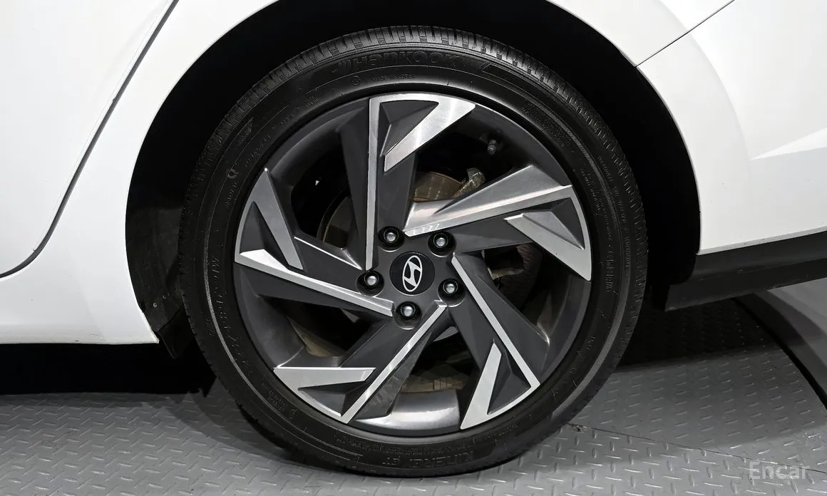 Фото 5 - Hyundai Avante