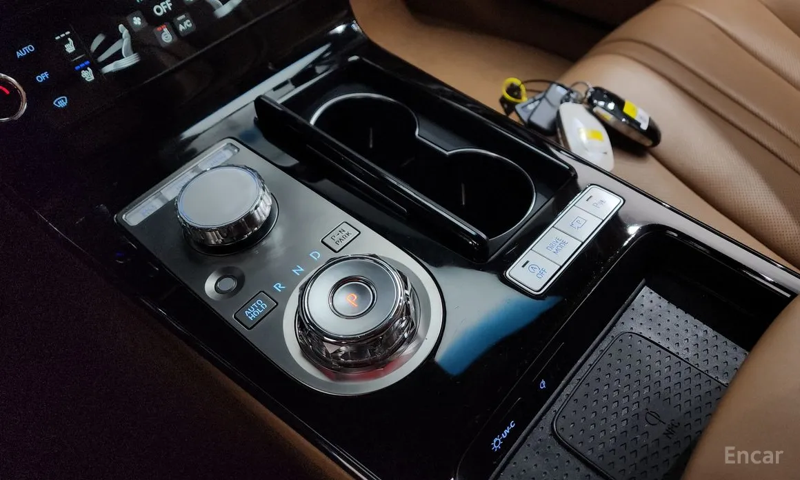 Фото 9 - Genesis G80