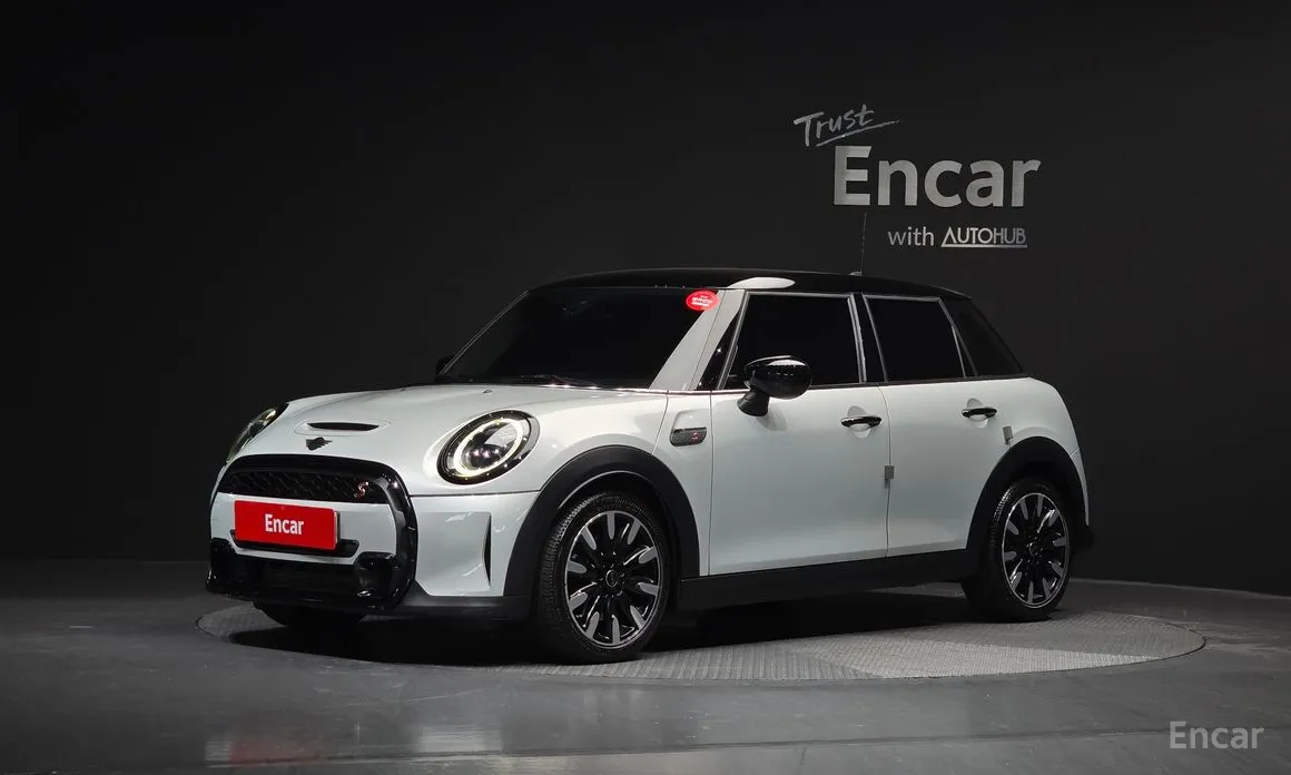 Фото 1 - Mini Cooper