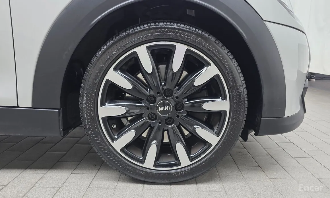 Фото 5 - Mini Cooper