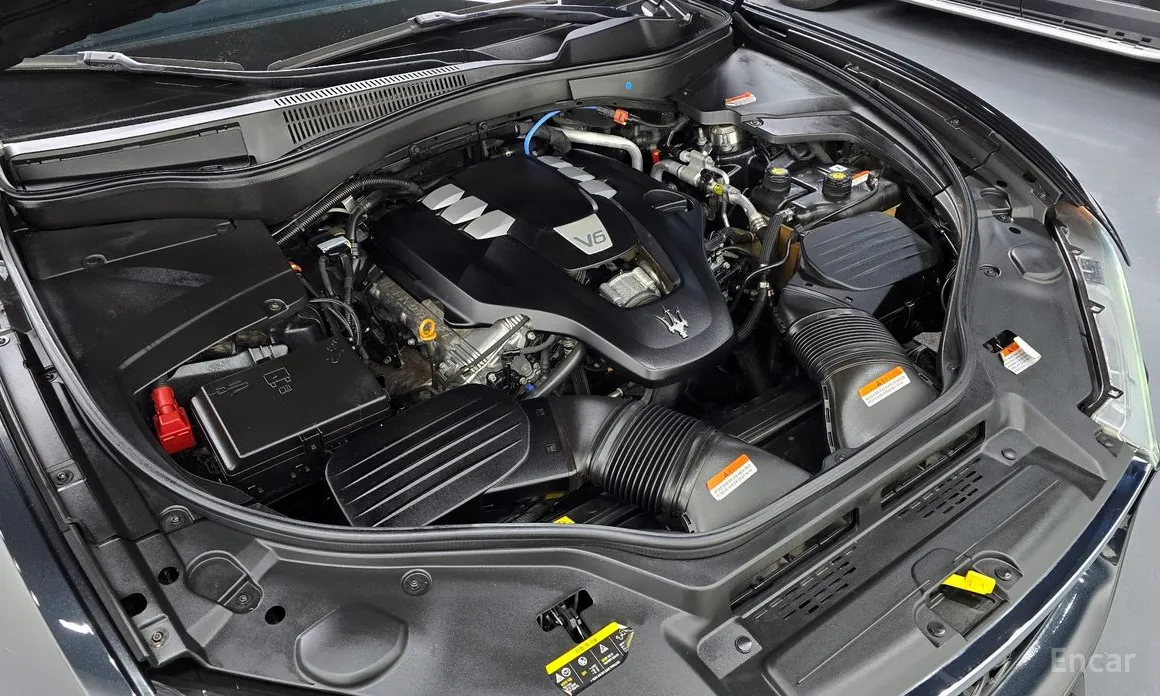 Фото 6 - Maserati Levante