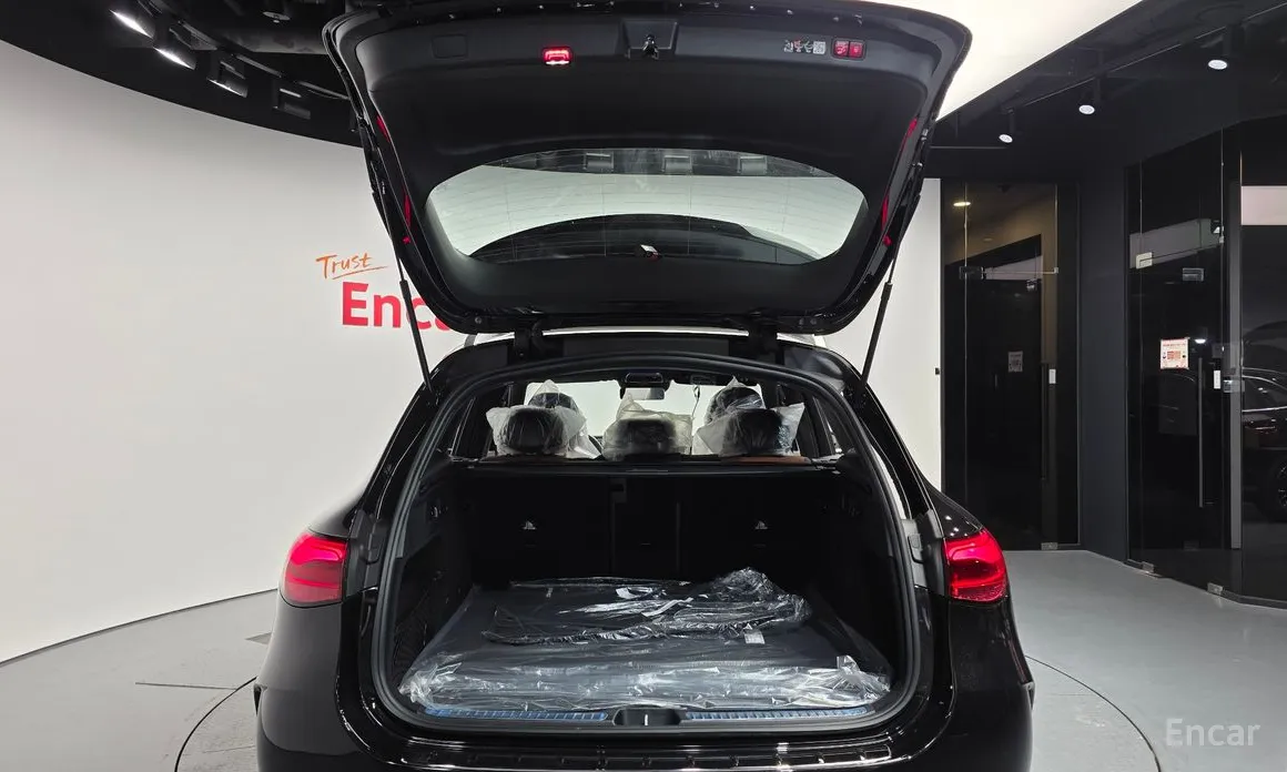 Фото 20 - Mercedes-Benz GLC-Class