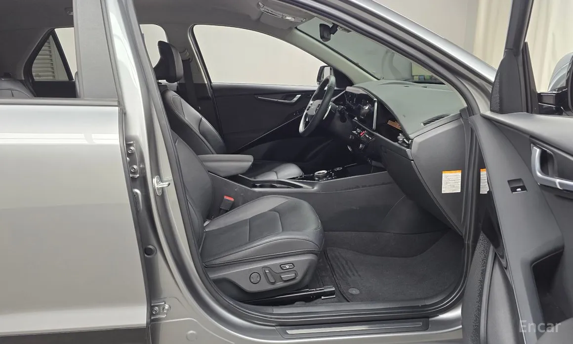 Фото 11 - Kia Niro