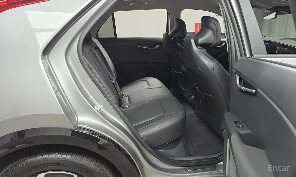 Фото 12 - Kia Niro