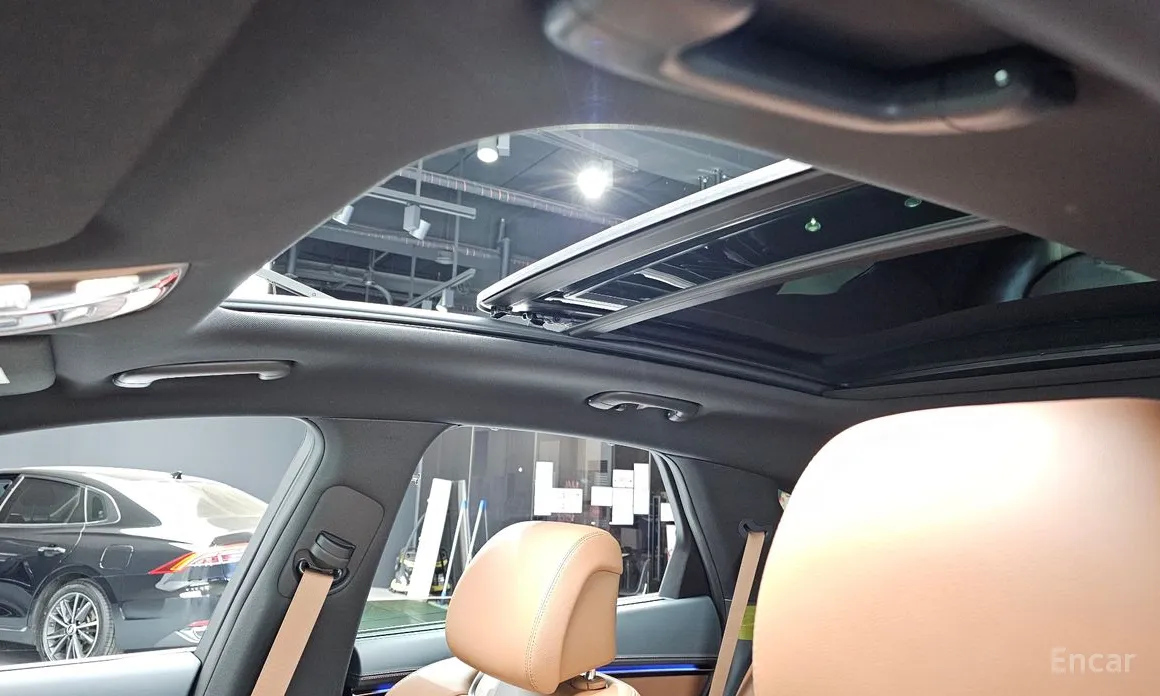 Фото 19 - Genesis GV70