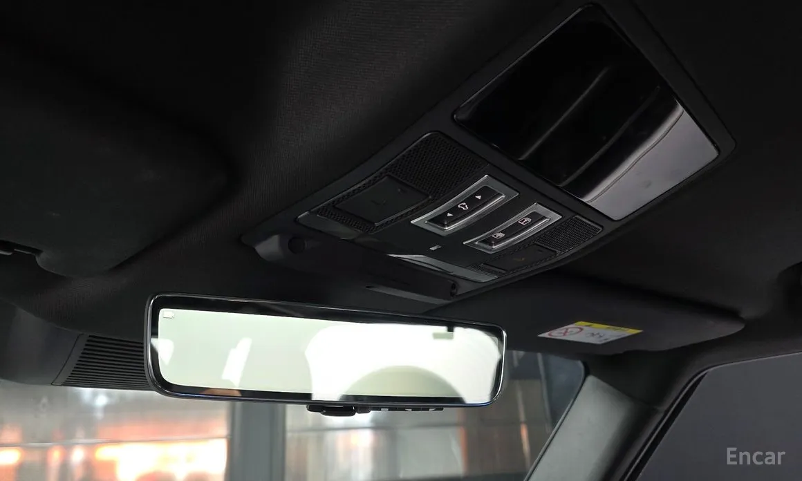 Фото 17 - Land Rover Defender