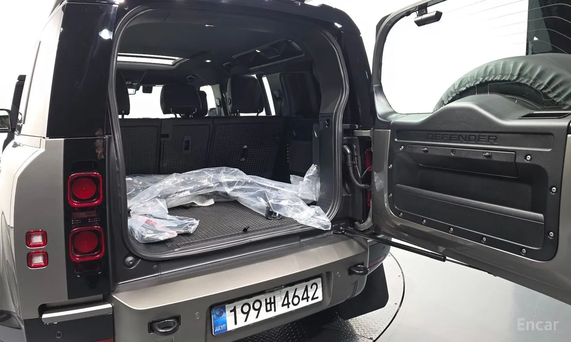 Фото 20 - Land Rover Defender