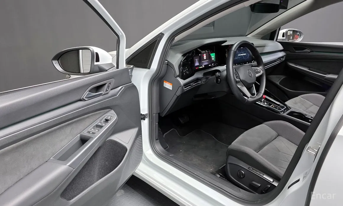 Фото 10 - Volkswagen Golf