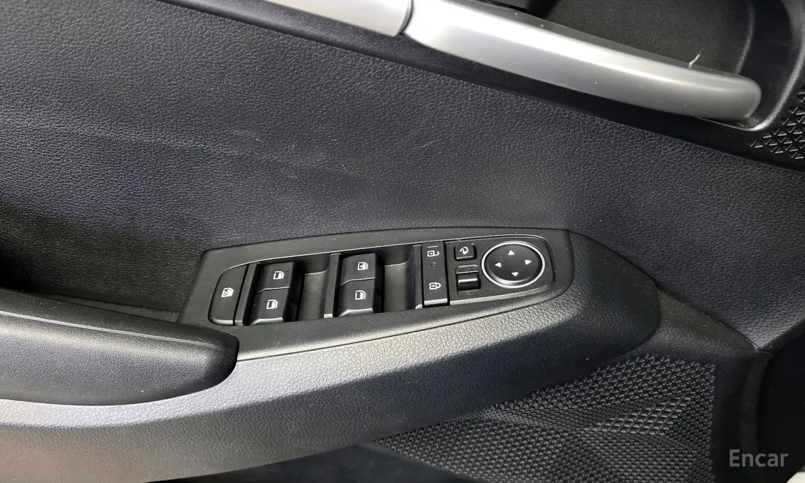 Фото 18 - Kia Seltos