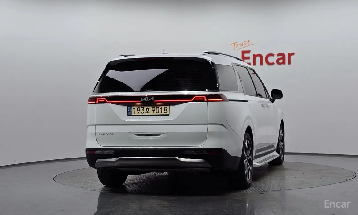 Фото 4 - Kia Carnival