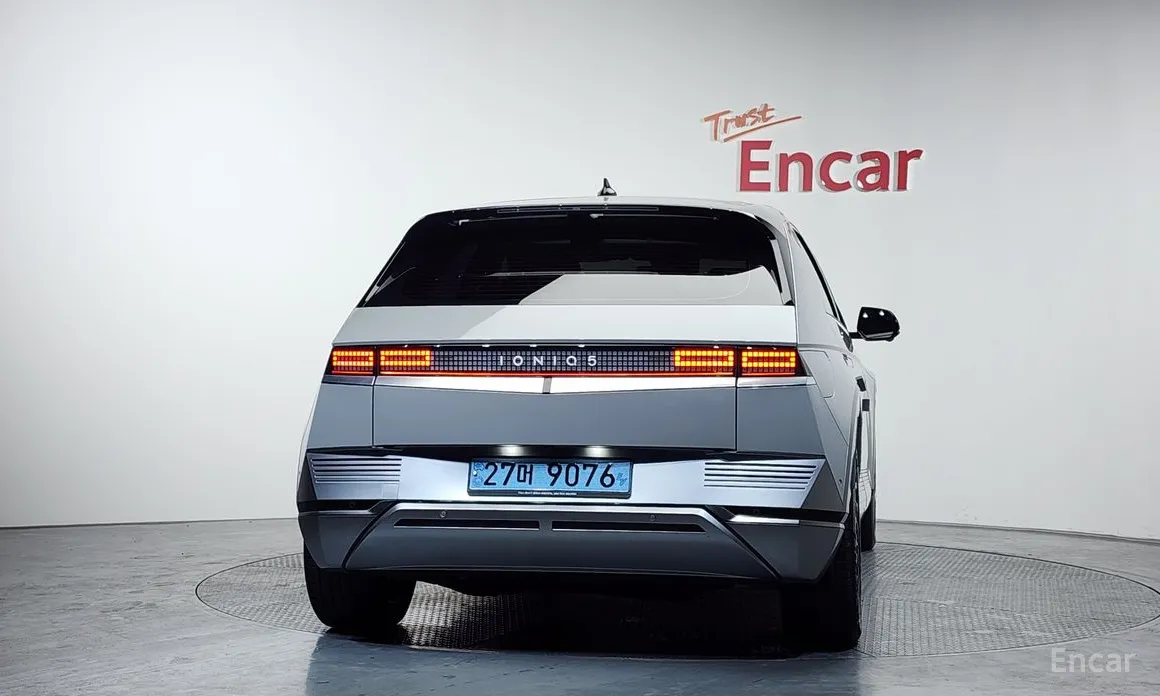 Photo 4 - Hyundai Ioniq 5