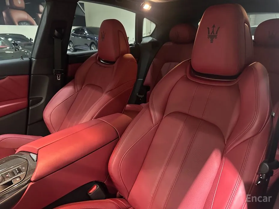 Фото 10 - Maserati Levante