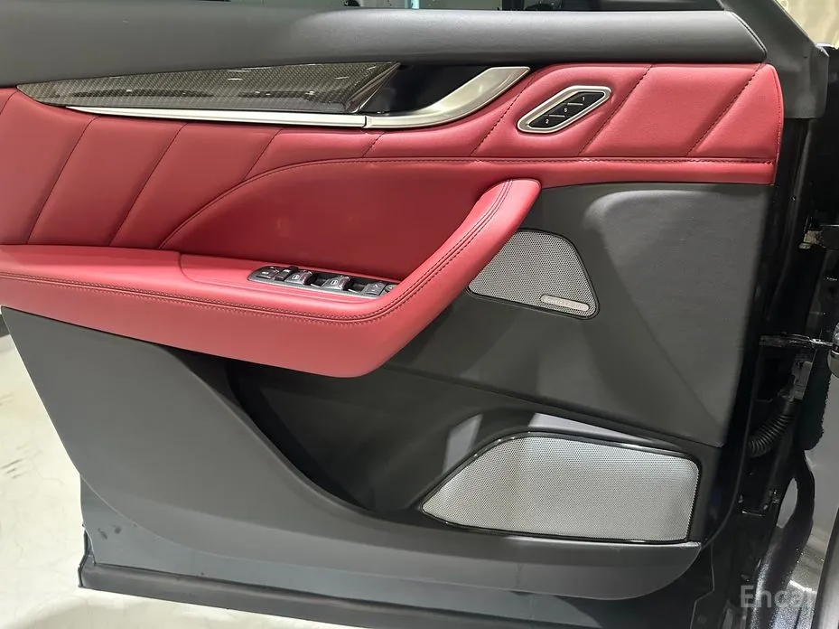 Фото 13 - Maserati Levante