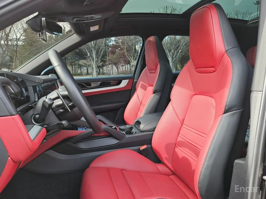 Фото 10 - Porsche Cayenne