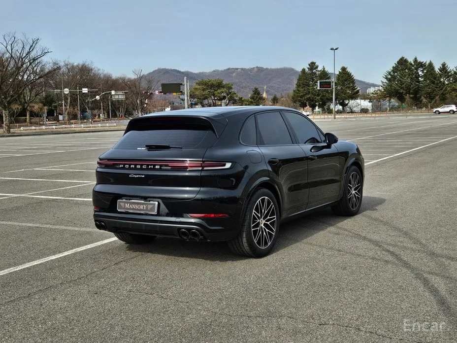 Фото 2 - Porsche Cayenne