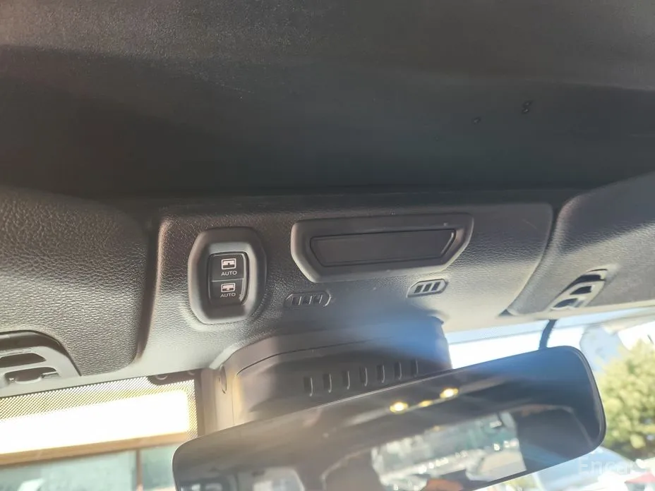 Фото 12 - Jeep Wrangler