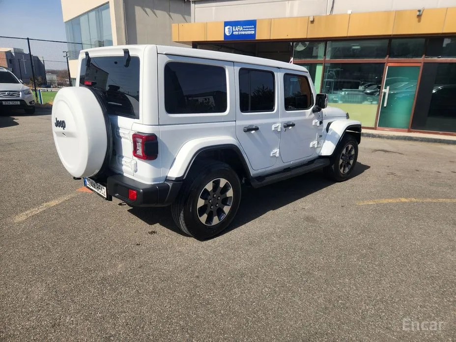 Фото 6 - Jeep Wrangler