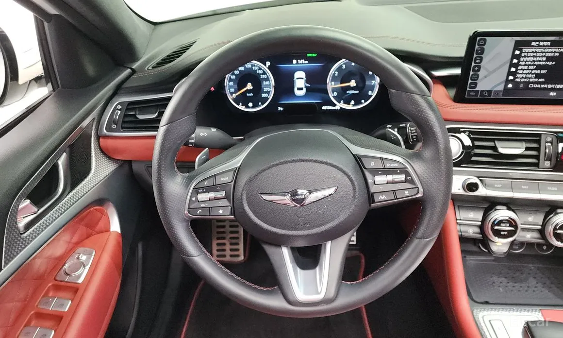 Фото 13 - Genesis G70